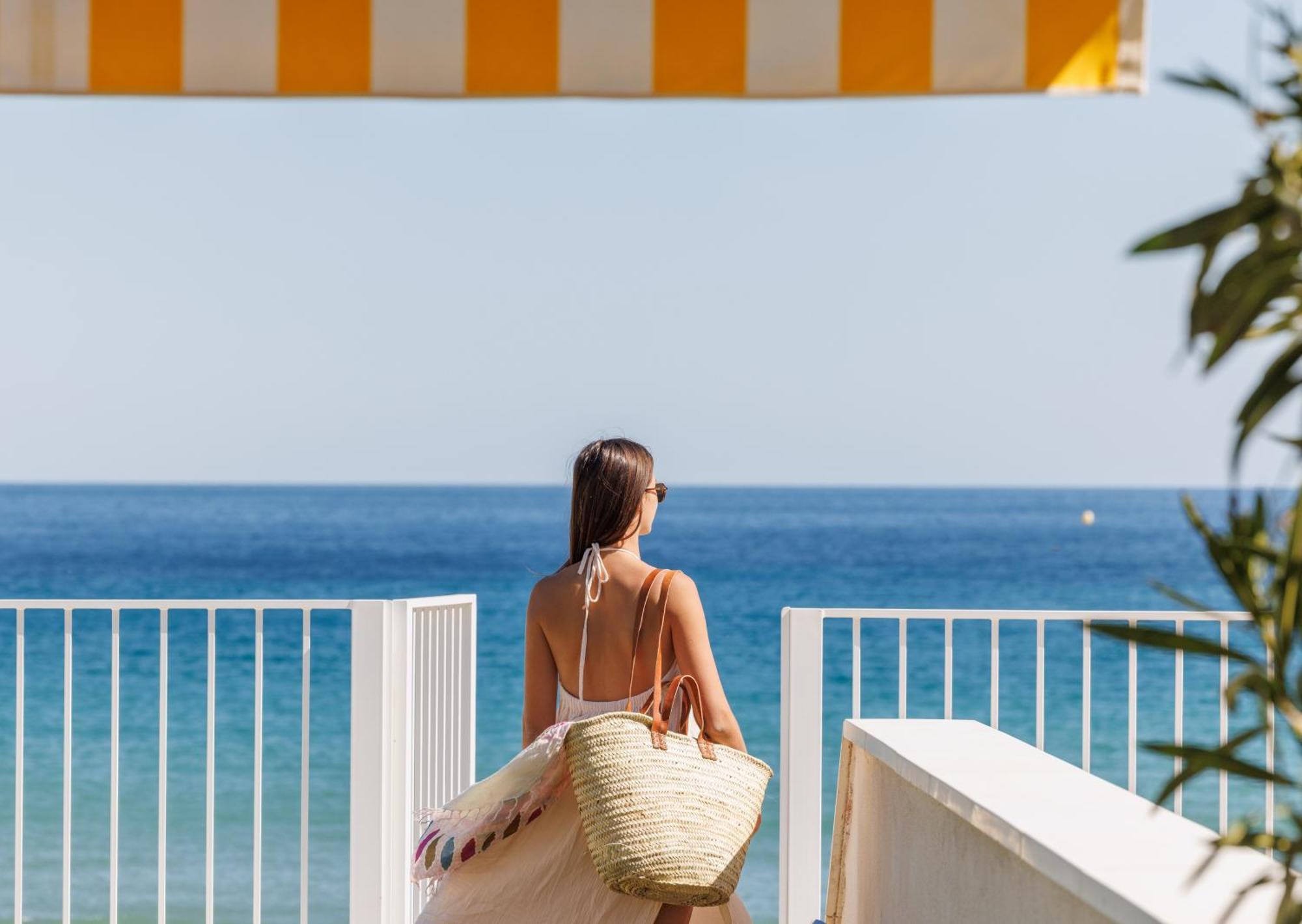 Belle Vue Hotel Cavalaire-sur-Mer Dış mekan fotoğraf