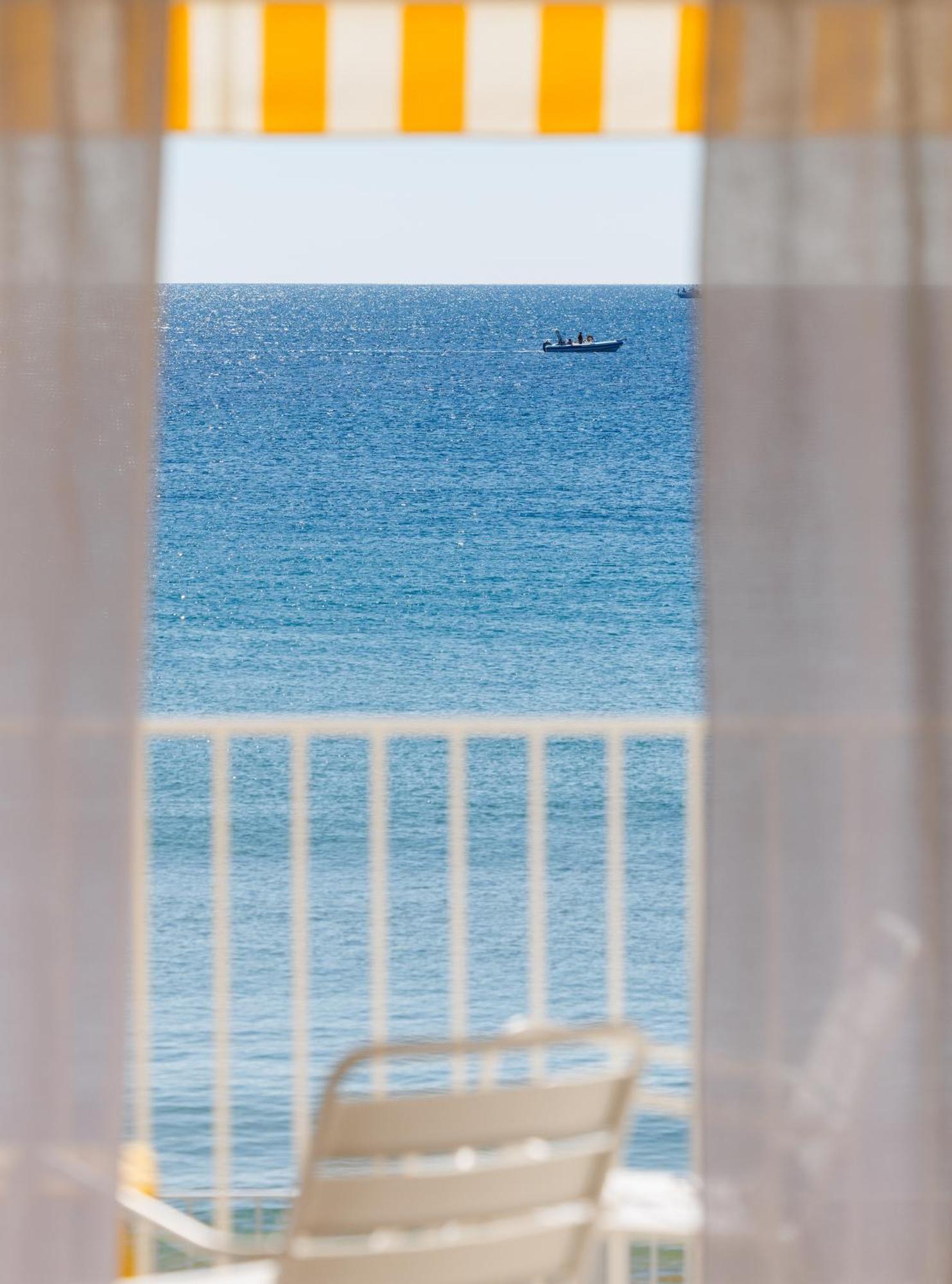 Belle Vue Hotel Cavalaire-sur-Mer Dış mekan fotoğraf